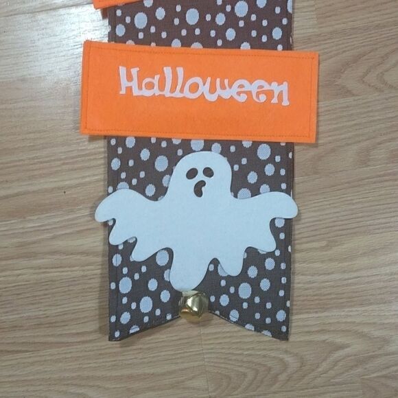 NWT Spooky Happy Halloween Door Hang - Picture 6 of 7